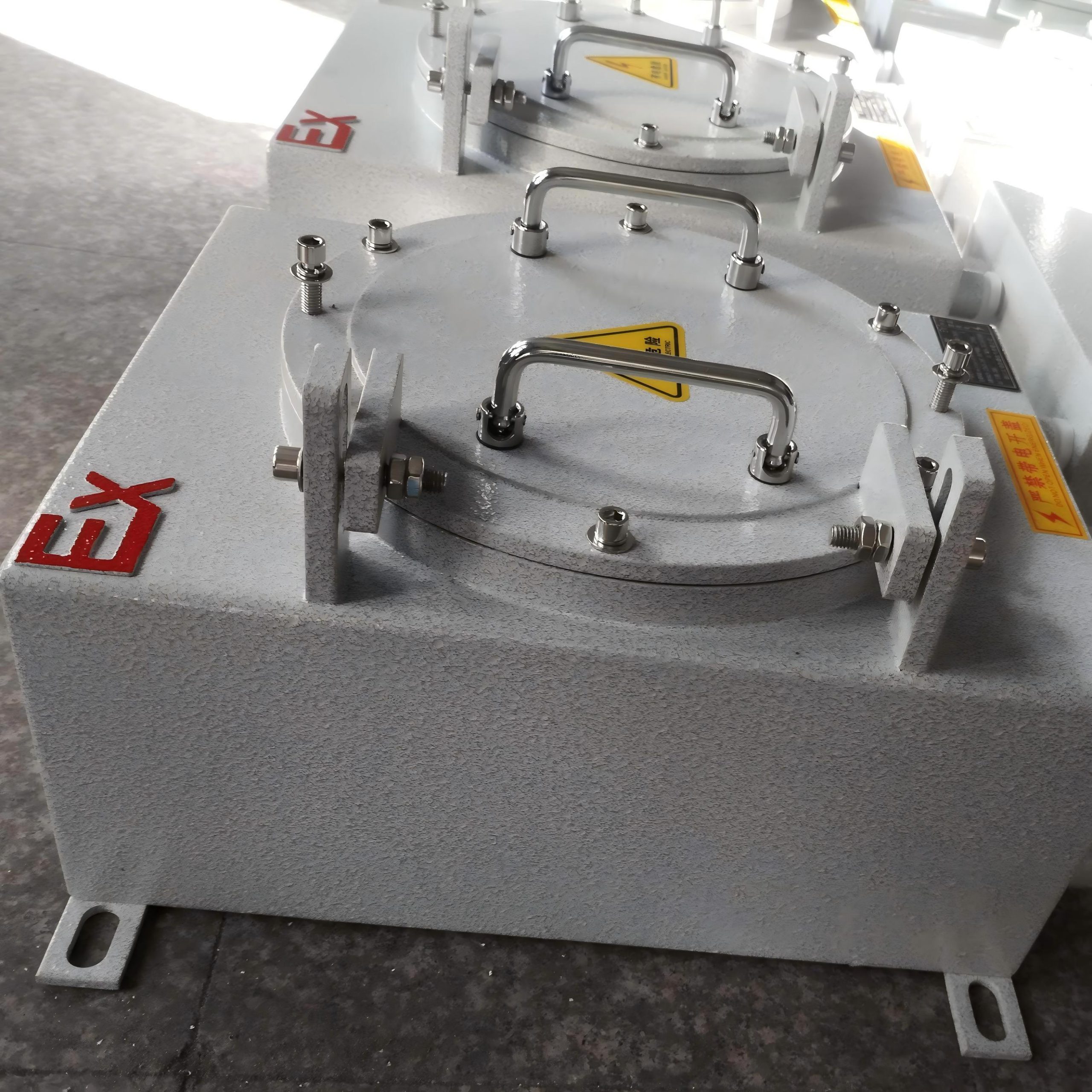 Custom sheet metal enclosure structure